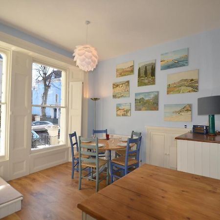 Notting Hill Charm -Sleeps 5 - Urban Retreat Lejlighed London Eksteriør billede