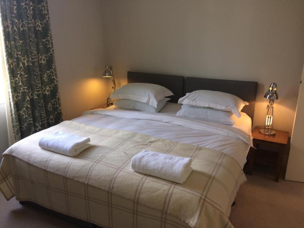 Notting Hill Charm -Sleeps 5 - Urban Retreat Lejlighed London Eksteriør billede