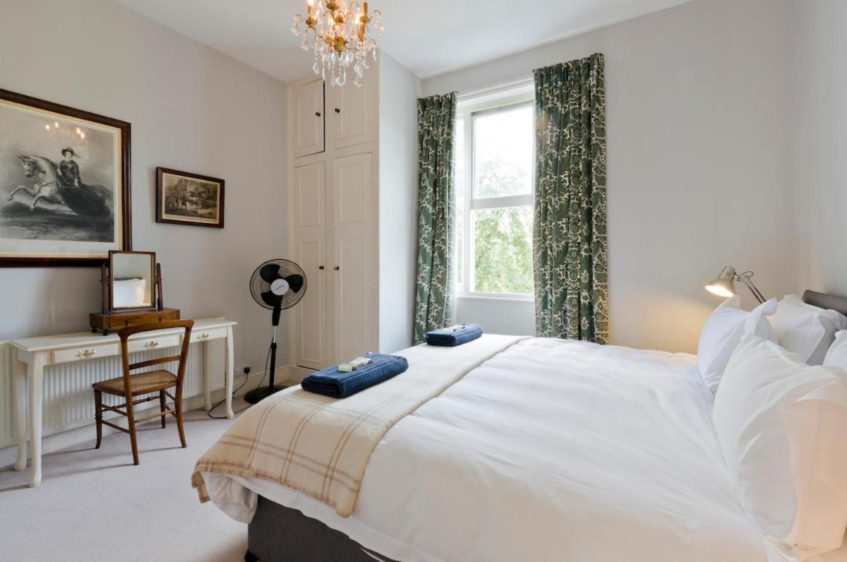 Notting Hill Charm -Sleeps 5 - Urban Retreat Lejlighed London Eksteriør billede