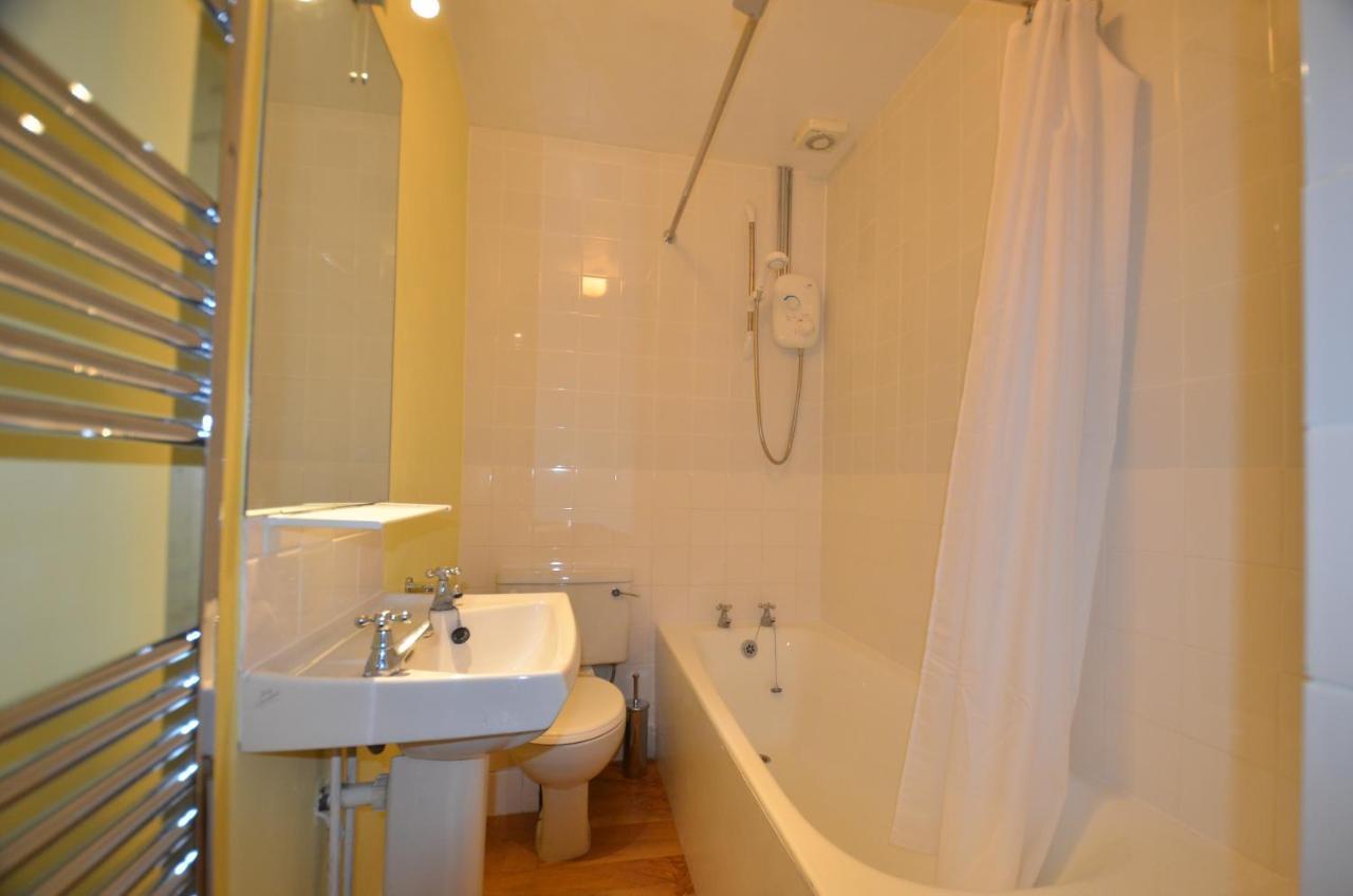 Notting Hill Charm -Sleeps 5 - Urban Retreat Lejlighed London Eksteriør billede